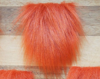 Voorgesneden amber-oranje kabouterbaard van nepbont – DIY Craft Supply