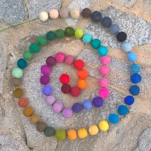 Colorful Wool Roving Sample Pack – Needle & Wet Felting Supplies