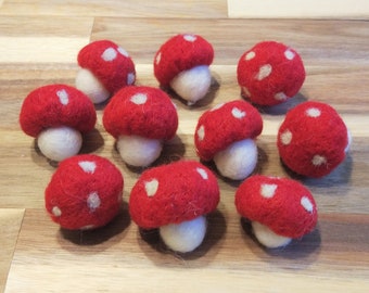 Felt mushrooms, felt toadstool, home decoration ornaments, woodland decor, wool felt toadstools, toadstool mushroom decoration, 5 or 10pcs