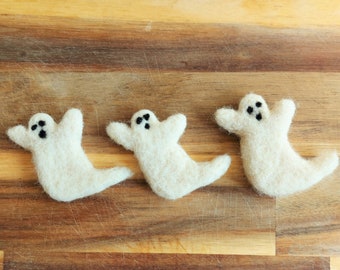 Handgefertigte Gespenster aus Wollfilz | Halloween Gruselige Formen