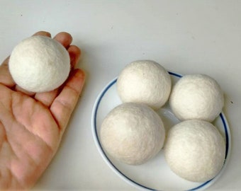 Felt Balls 4 cm / 40 mm White Ivory Color - Jumbo Felt Balls - Handmade Wool Felt Balls - Felted Balls for DIY - 5, 10 or 20 pcs