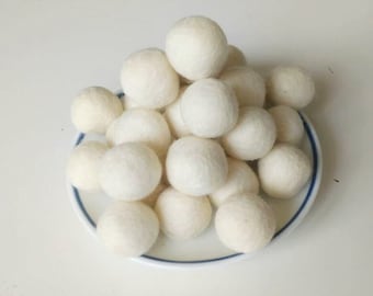 Felt Balls 2 cm / 20 mm White Ivory Color - Handmade Wool Felt Balls - Felted Balls for DIY - 20 or 100 pcs