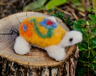 Felt Baby Turtle Toy - Yellow Turtle Felt Toy - Wool Felted Mini Turtle