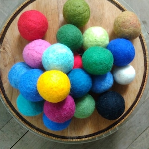 Jumbo Felt Balls XL / Wool Balls / Cat Toy Balls / Felt Pom Poms / DIY Nursery Garland Mobile / 4cm 5cm 6cm 7cm Felted Balls / 1 10 pieces image 3