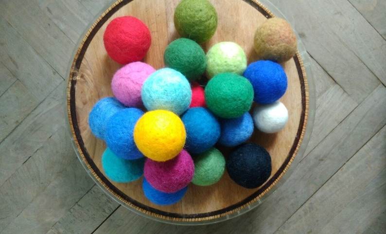 Jumbo Felt Balls XL / Wool Balls / Cat Toy Balls / Felt Pom Poms / DIY Nursery Garland Mobile / 4cm 5cm 6cm 7cm Felted Balls / 1 10 pieces image 3