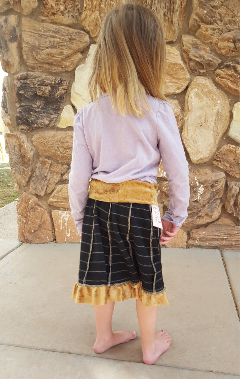 Velvet Boho Baby Ruffles PRICE REDUCED Girl/'s Holiday Wool Skirt wpockets Stripes Black and Gold
