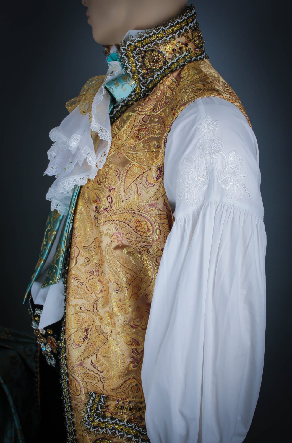 18 世紀メンズコート、18 世紀メンズコスチューム、メンズロコココート