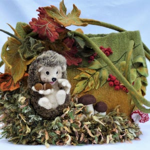 Valentine's Day Shoulder bag Hedgehog gift for wife Baby Hedgehogs Felted bag gift for mom gift for women Designer Handbags Tote bags