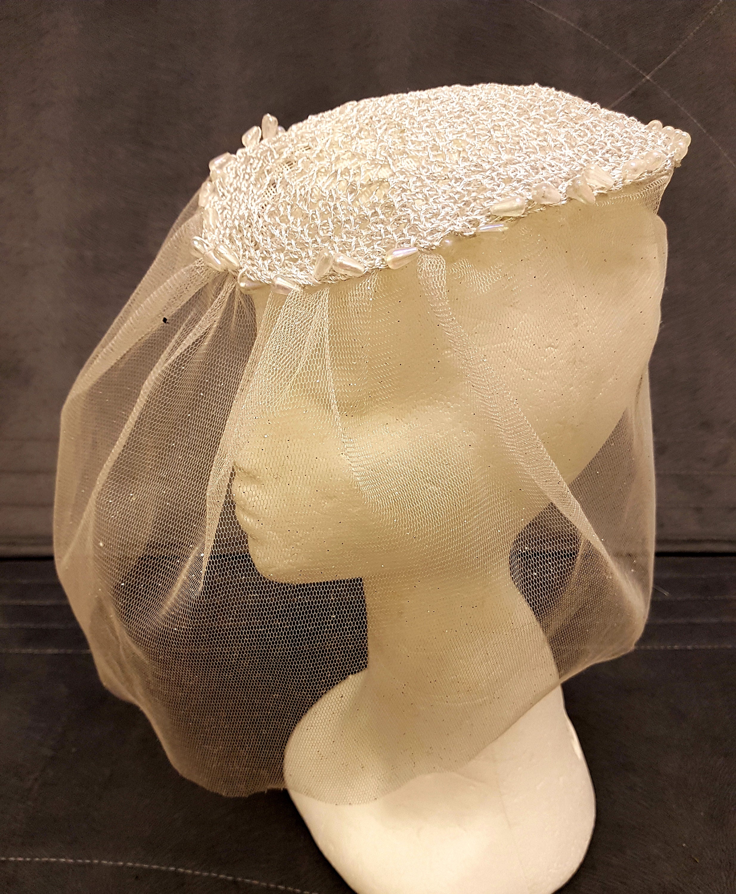 CUSTOM MADE Silver Mica Flake Veil in Ivory. Crystal Leaf Wedding Veil | Sparkling Bridal Veil with Leaf  main image 3
