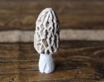 1 Morel Mushroom for Landscape & Garden. 3 inches tall.  Large pits, weatherproof and last forever!