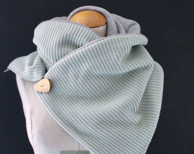 wrap scarf, triangular scarf, loop scarf