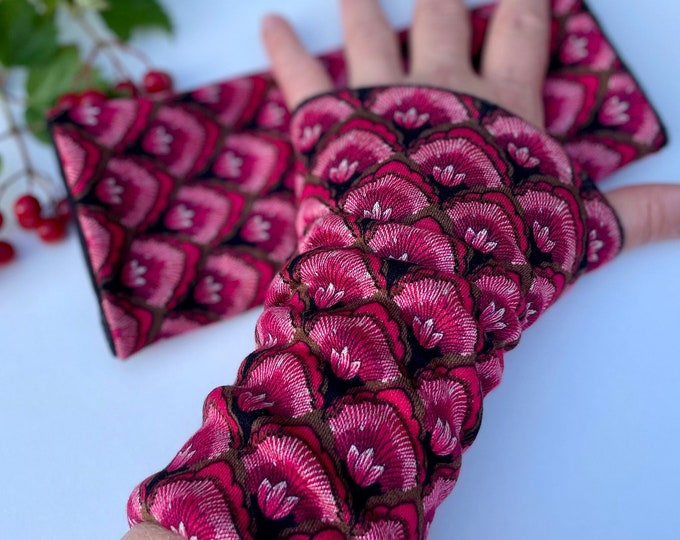 Armwarmers Cuffs Accessories Wristwarmers Muffs Cuffs Arm warmers Fuchsia Pink Red Pink Black