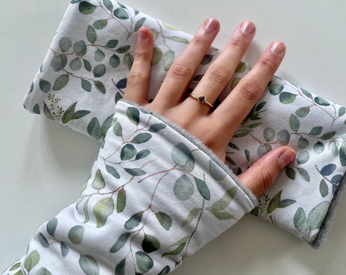Armwarmers Cuffs Accessories Wristwarmers Muffs Cuffs Arm warmers Green Leaves Watercolor