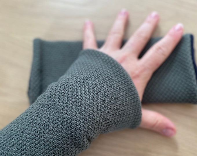 Armwarmers Cuffs Wristwarmers Muff Knit Green Khaki Black Fleece Winter lined Cuffs Arm warmers