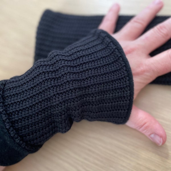 Arm warmers, wrist warmers, muffs, knitwear, black fleece winter lining