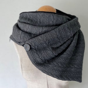 wrap scarf, triangular scarf, loop scarf