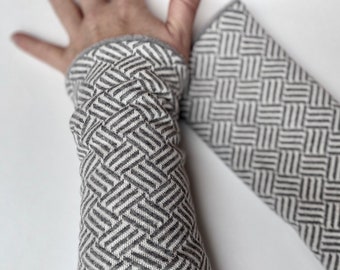 Arm warmers, wrist warmers, accessories, cuffs, arm warmers, grey