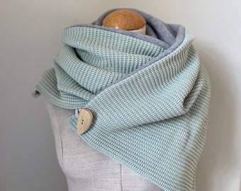 wrap scarf, triangular scarf, loop scarf