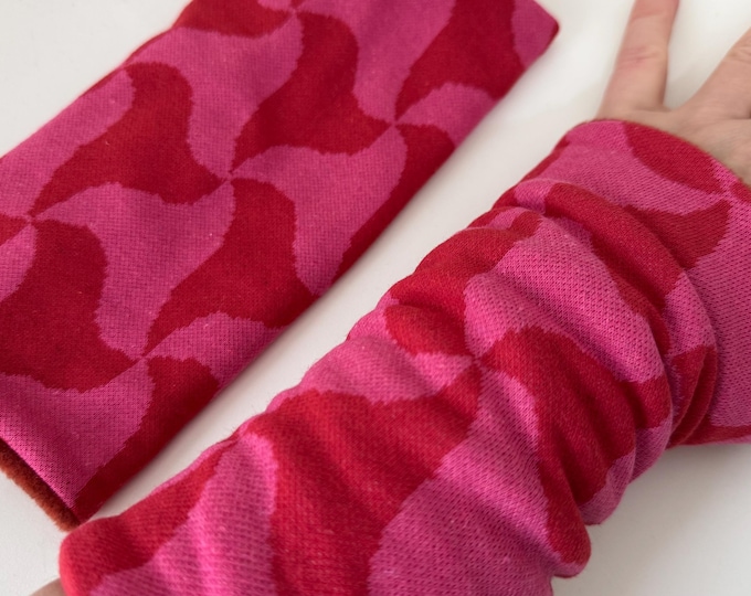 Arm warmers cuffs wrist warmers muff knit pink red fuchsia pink orange rust fleece winter lined hand warmer glove