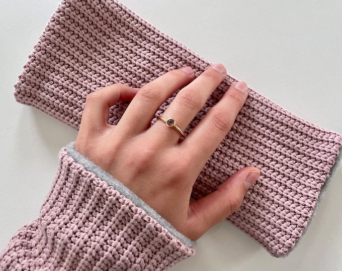 Arm warmers cuffs wrist warmers muff knit pink grey fleece winter lined