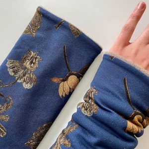 Arm warmers, cuffs, accessories, wrist warmers, muffs, cuffs, arm warmers, blue leaves