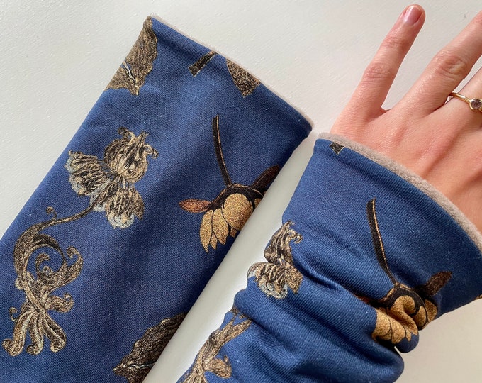 Armwarmers Cuffs Accessories Wristwarmers Muffs Cuffs Arm warmers Blue Leaves
