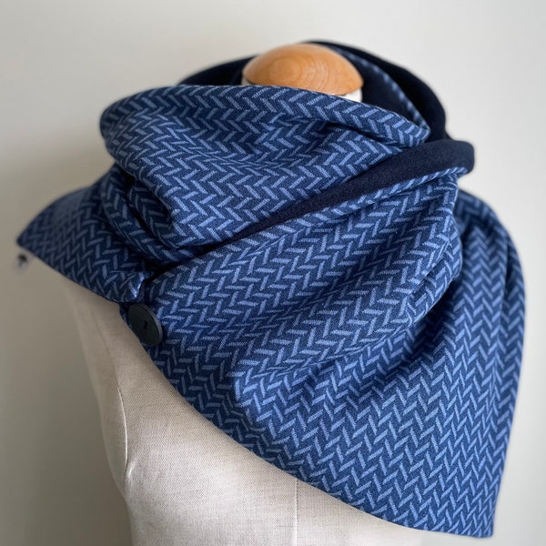 Wickelschal Dreieckstuch Knopfschal  Scarf  wrap triangular loopschal