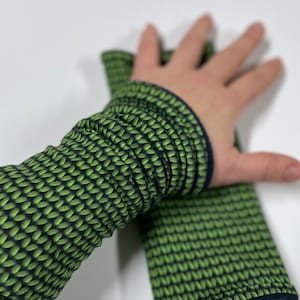 Armwarmers Cuffs Accessories Wristwarmers Muffs Cuffs Arm warmers Green Knitting Pattern Blue