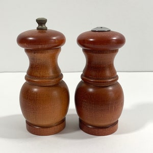 Wood Salt Shaker Pepper Grinder Set Verity Southall Wooden Salt Shaker and Pepper Mill