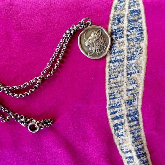 Vintage Leo Zodiac Charm Pendant Necklace - image 2