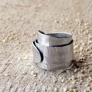 Band Ring Silver adjustable Statement band RING Aluminum hammered dots silver jewelry minimal industrial MOD. A