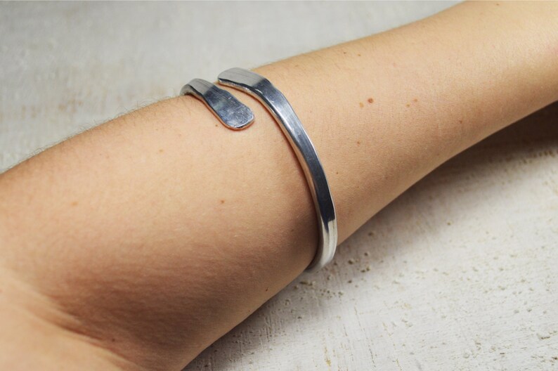 Bracelet aluminum metal simply Silver celtic Bracelet rocker Silver Aluminum wire bracelet armband shulder bracelet minimal minimalist rock