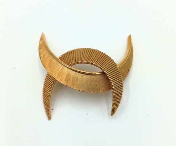 Vintage interlocking double crescent moons brooch… - image 3
