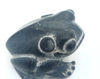 Small Pearlite Frog Vintage Figurine Stonecraft Carved Bullfrog/ Black & White