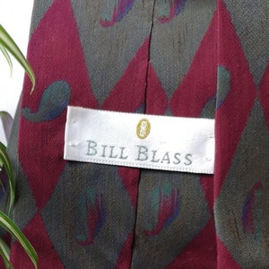 Bill Blass Vintage Tie Made in Costa Rica Vintage Men Accessories Burgundy and Gray Geometric Shape 80 &#39;Fashion Montreal Second Hand Shop