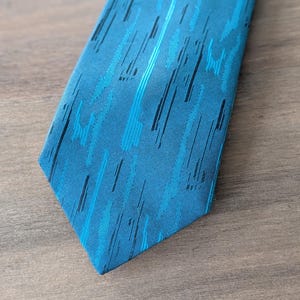 Vintage stropdas, 100% polyester, turquoise, geometrisch patroon, Gucci Montreal, gemaakt in Canada, herenaccessoire, retro, originele kantoorstijl