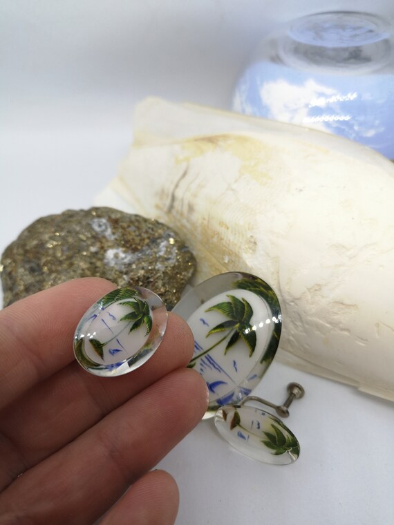 Kit vintage resin brooch and screw earring • Beau… - image 4