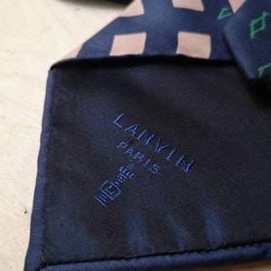 Beautiful Lanvin tie for vintage lover. Second hand for men. Rare collection. Gift for men. Bijoux Carcajou Montreal Canada