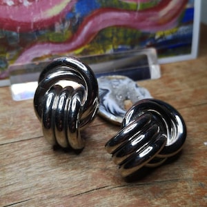 Earrings clip on oval black and silver statement Jewel vintage beautiful Boutique old but gold Inspirational Montreal BizouCarcajou