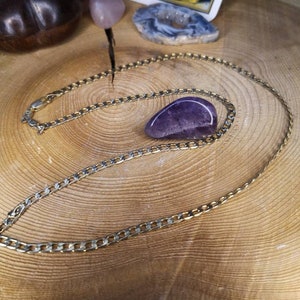 Second hand necklace vintage chic golden chain - Montreal Quebec Canada - Gift shop for retro lover -