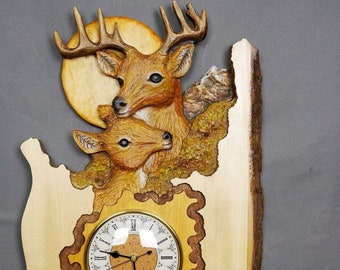 Eco-Friendly Wedding Gift Hand Carved in Wood, Couple of Deer with Clock, Lodge Nature Deco with Bark for Animal Lover, Wall Art for Love