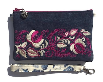 Embroidered Denim Wallet, iPhone 6 Wristlet, Fuschia, Cream, SmartPhone Wallet, Womens Wallet, Galaxy Note, Cell Phone Bag, Text and Tote®