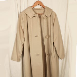 Vintage Swing Coat- 1960s Swing Coat- ILGWU Coat- Union Made Coat- Vintage Beige Coat with Big Buttons Gold Lining - Women&#39;s Antique Coat