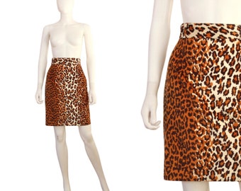 1970s Leopard Print Mini Skirt - Vintage Leopard Mini Skirt - Vintage Leopard Velveteen Skirt - 1970s Mini Skirt - 70s Skirt | Size Small