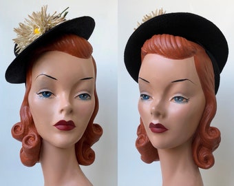 1930's Navy Blue Straw Tilt Hat with Vintage White Daisy Millinery Flower Details
