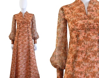 1970er Orange & Braunes Wiesenblumen Nylon Chiffon Maxi Kleid - 1970er Regency Revival Kleid - 1970er Empire Taille Kleid | Größe XS/. Klein