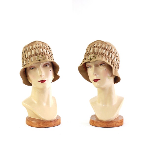 1920s Beige Felt Cloche - 1920s Beige Cloche - 192