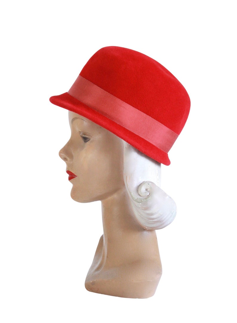 Vintage Red Velour Cloche Hat Vintage Red Cloche Hat 1960s Red Hat Womens Vintage Red Hat Mid Century Red Hat Vintage Cloche Hat image 9