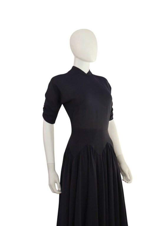 Early 1950s Navy Blue Rayon Swing Dress - 1950s N… - image 6