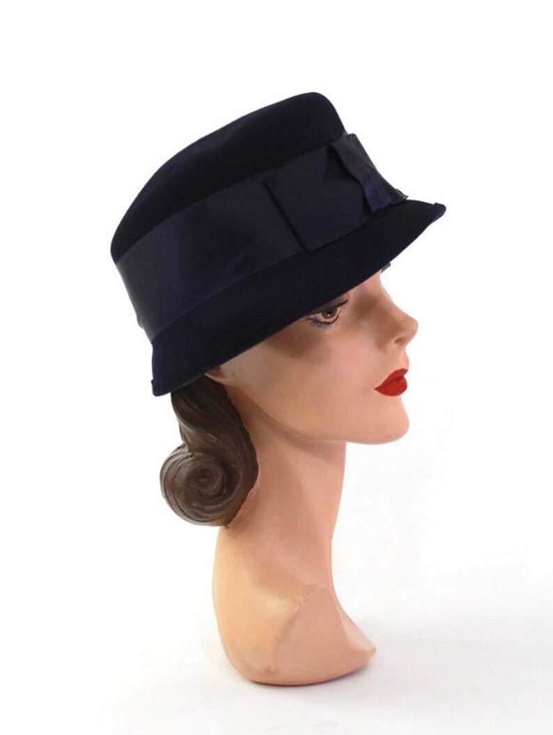 1930s Navy Blue Cloche Hat 1930s Womens Hat 1930s Cloche Vintage Cloche 1930s Blue Hat Womens Blue Hat 1930s Hat Vintage Hat image 8